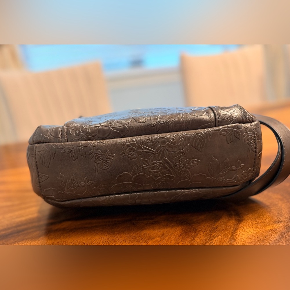 Giani Bernini Brown Embossed Leather Shoulder Bag - Picture 3 of 12